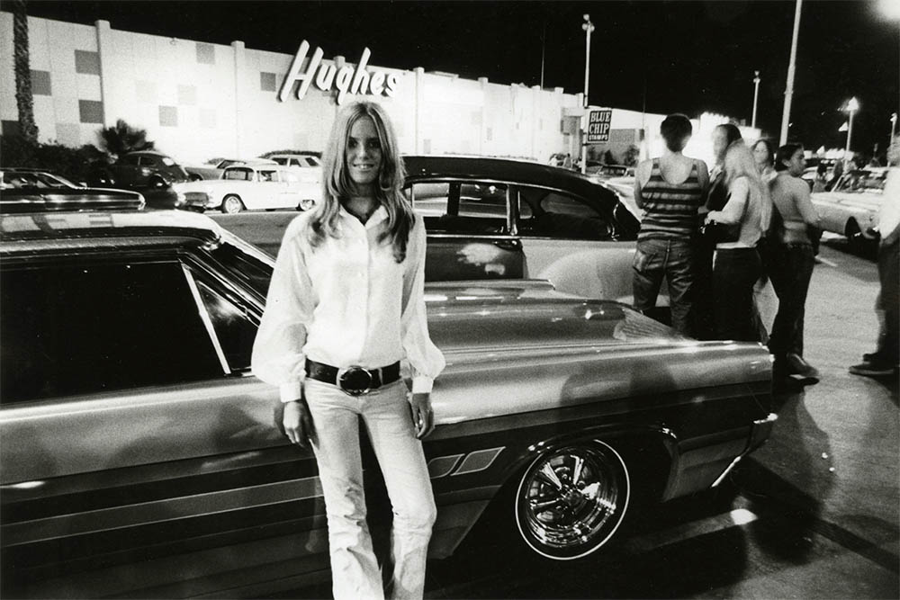 photo by rick mack  Saturday nights out on Van Nuys Boulevard in the [San Fernando] Valley in 1973