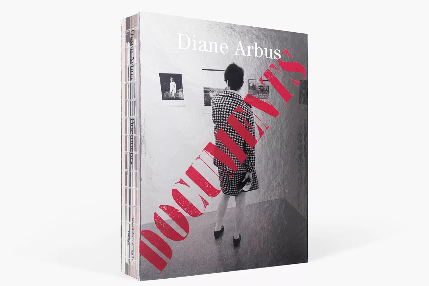 Book cover of Diane Arbus Documents -Diane Arbus Photographs